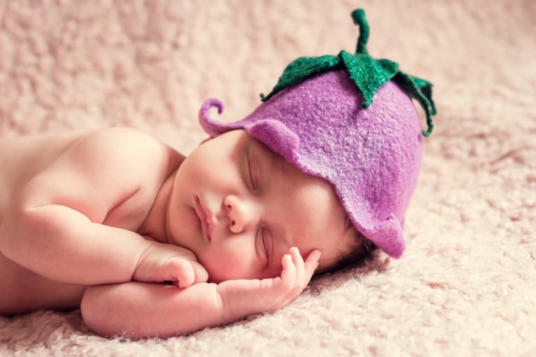 Schattige baby | Realistische geboorteaankondigingen